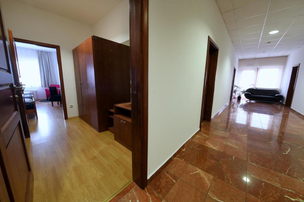 Apartments & Rooms Križevci 외부 사진